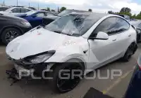 2022 Tesla Model Y фото