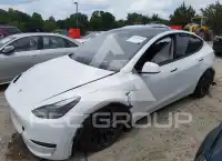 2022 Tesla Model Y фото