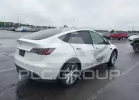 2022 Tesla Model Y фото