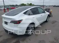 2022 Tesla Model Y фото