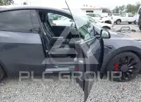 2022 Tesla Model Y фото
