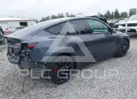 2022 Tesla Model Y фото