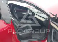 2022 Tesla Model Y фото