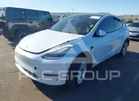 2022 Tesla Model Y фото