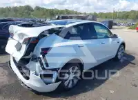 2022 Tesla Model Y photo