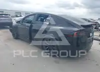 2022 Tesla Model X photo