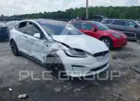 2022 Tesla Model X фото