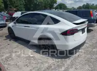 2022 Tesla Model X фото