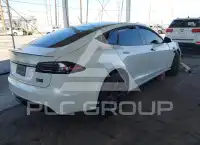 2022 Tesla Model S photo