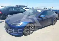 2022 Tesla Model S фото