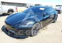 2022 Tesla Model S фото