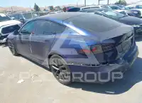 2022 Tesla Model S фото