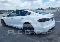 2022 Tesla Model S фото
