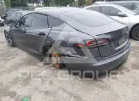 2022 Tesla Model S фото