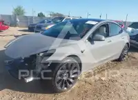 2022 Tesla Model 3 фото
