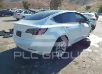 2022 Tesla Model 3 фото