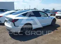 2022 Tesla Model 3 photo