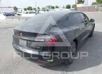 2022 Tesla Model 3 фото