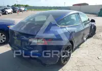 2022 Tesla Model 3 фото