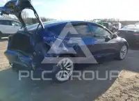 2022 Tesla Model 3 фото