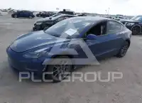 2022 Tesla Model 3 фото