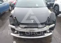 2022 Tesla Model 3 фото