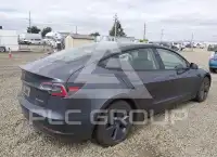 2022 Tesla Model 3 фото