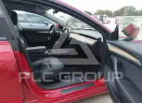 2022 Tesla Model 3 фото