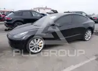 2022 Tesla Model 3 фото
