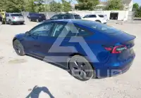 2022 Tesla Model 3 фото