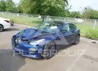 2022 Tesla Model 3 фото