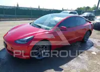2022 Tesla Model 3 фото
