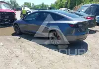 2022 Tesla Model 3 фото