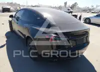 2022 Tesla Model 3 фото