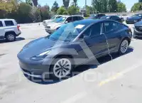 2022 Tesla Model 3 фото