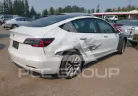 2022 Tesla Model 3 фото