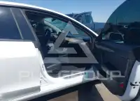 2022 Tesla Model 3 фото