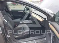 2022 Tesla Model 3 фото