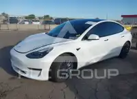 2022 Tesla Model 3 фото