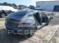 2022 Tesla Model 3 фото