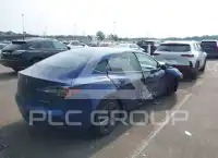2022 Tesla Model 3 фото