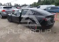 2022 Tesla Model 3 фото
