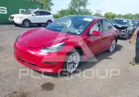 2022 Tesla Model 3 фото