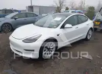 2022 Tesla Model 3 фото