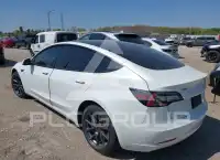 2022 Tesla Model 3 photo