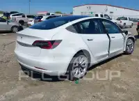 2022 Tesla Model 3 фото
