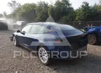 2022 Tesla Model 3 фото