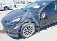 2022 Tesla Model 3 photo