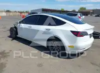2022 Tesla Model 3 фото