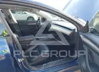 2022 Tesla Model 3 фото